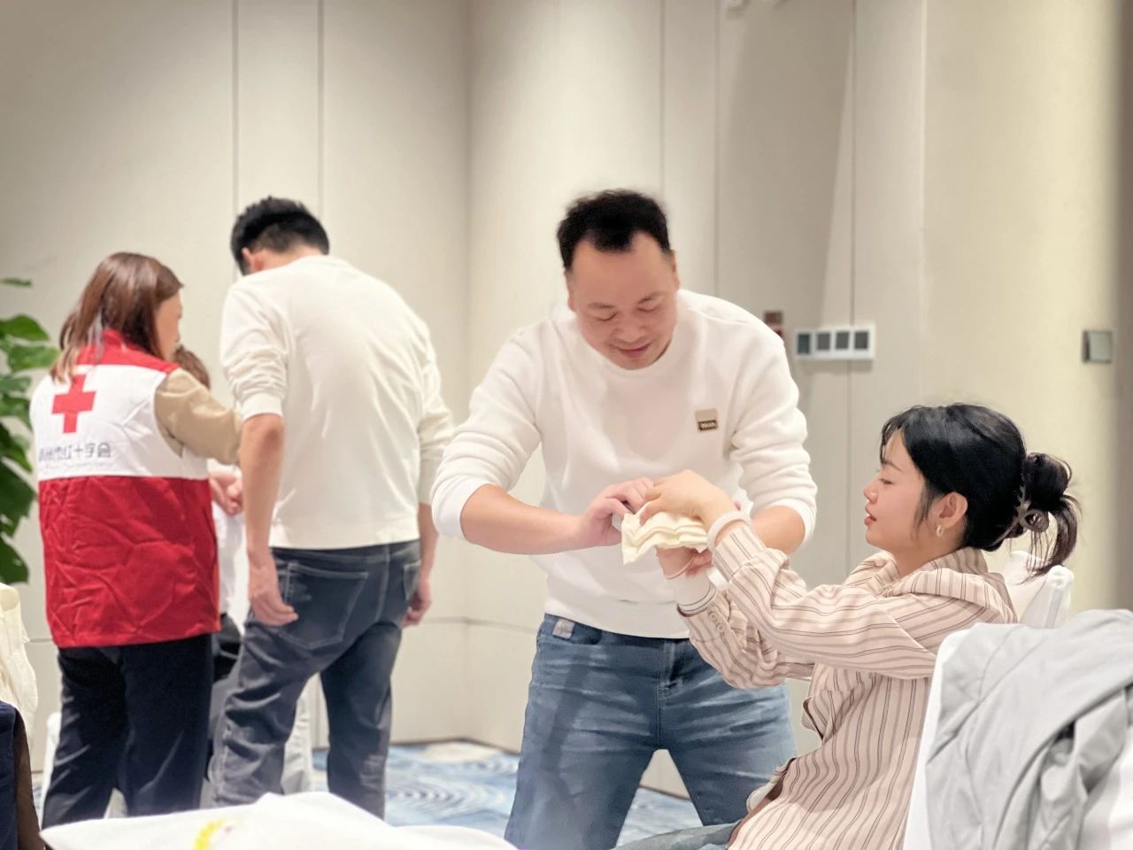 微信图片_20241202120325.jpg
